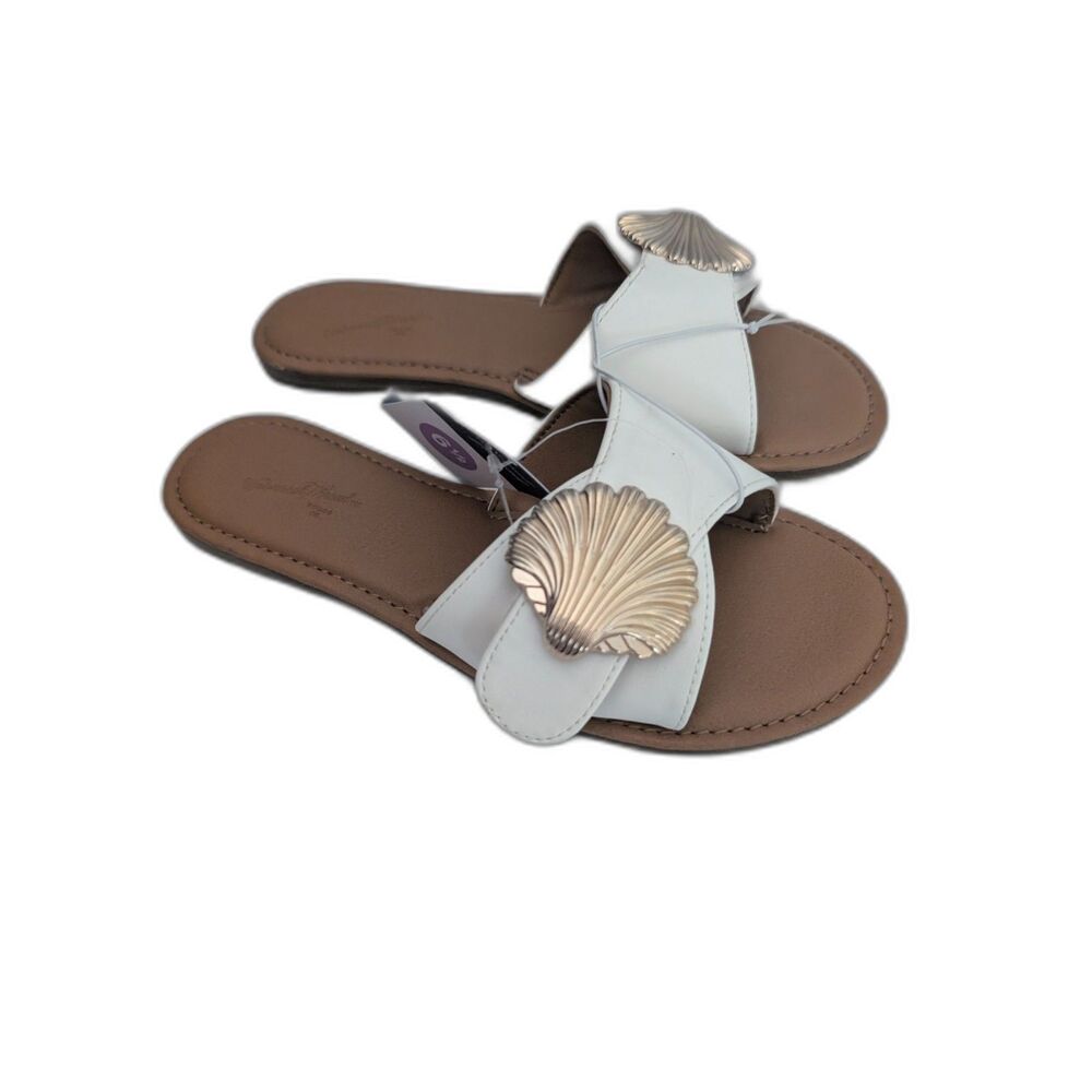 Women's Nesryn Sandals - Universal Thread - White Size 6.5